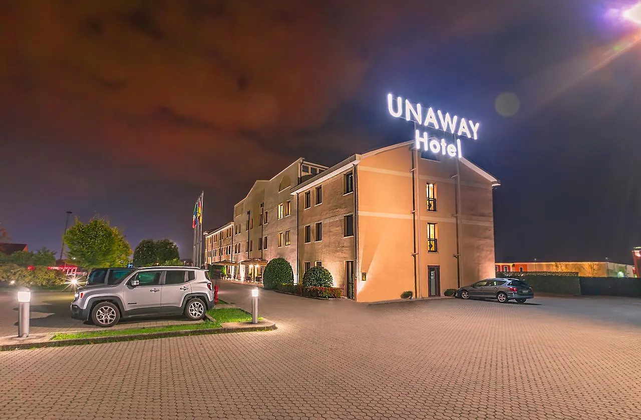 Una Hotels Occhiobello location
