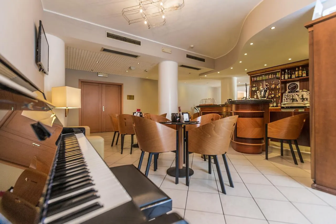 ****  Una Hotels Occhiobello Italy