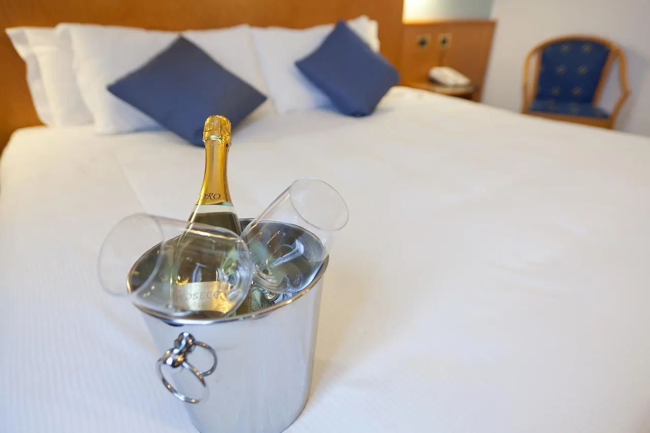 Una Hotels Occhiobello 4*,